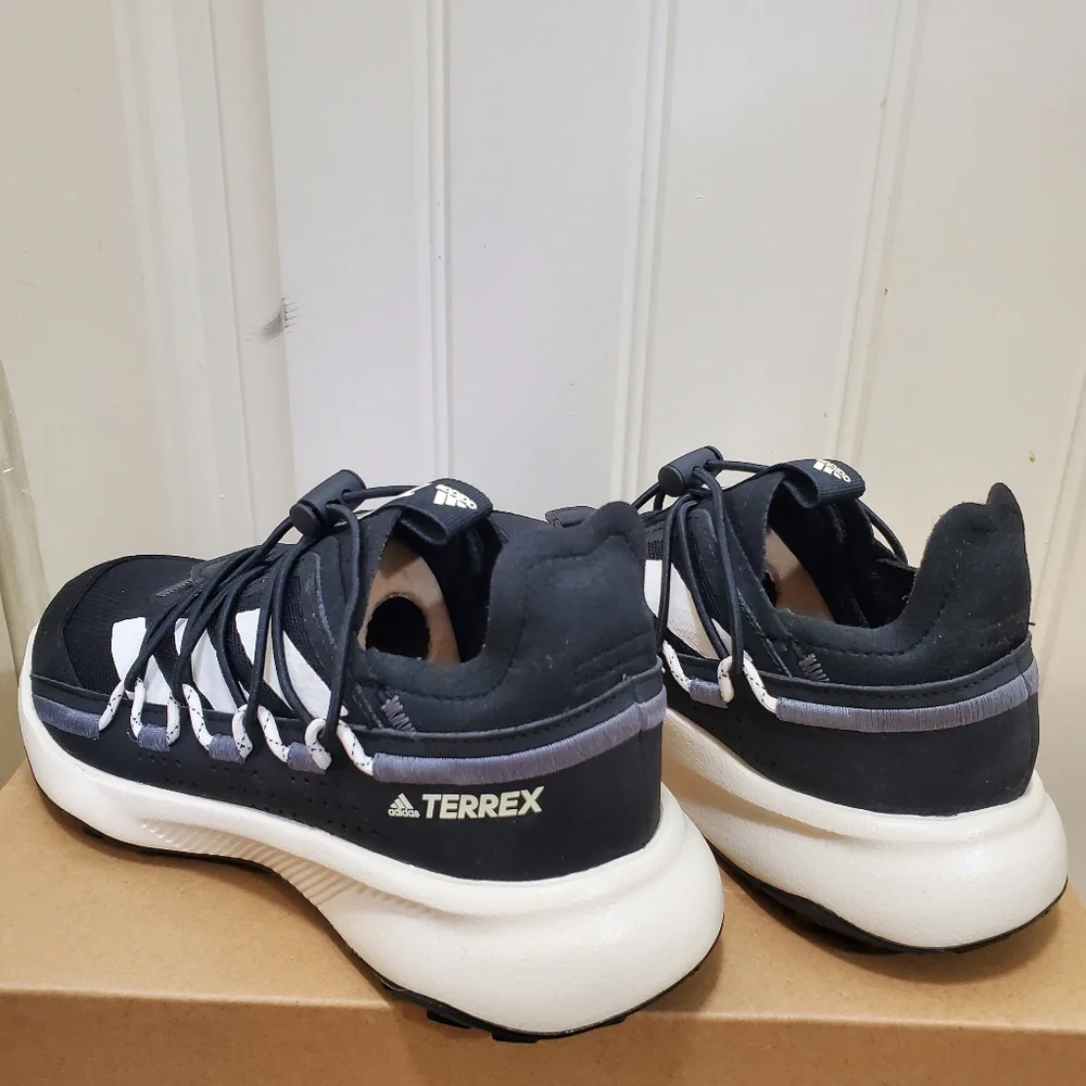Adidas Terrex Hiking shoes - Picture 4 of 5